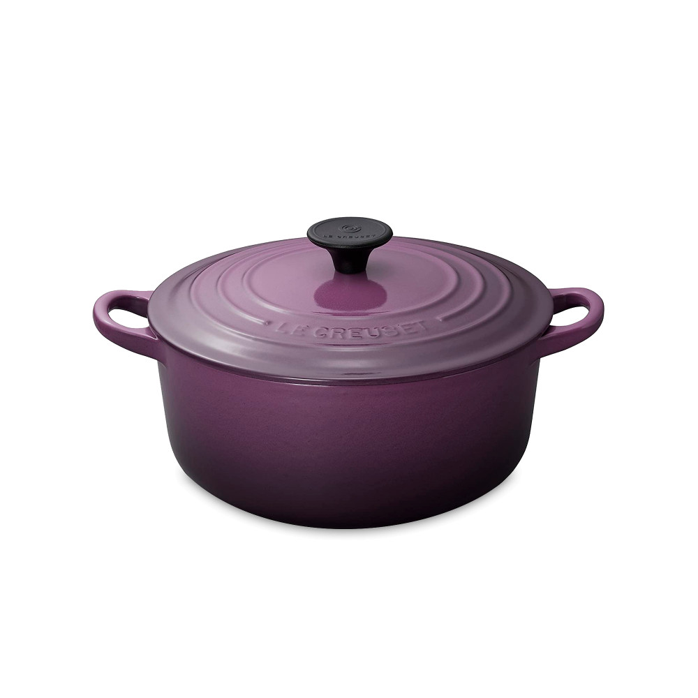 Вместимость 2 кастрюль. Сотейник le Creuset. Le Creuset сотейник диаметром 30 см. Кастрюли сиреневого цвета. Кастрюли фиолетового цвета.